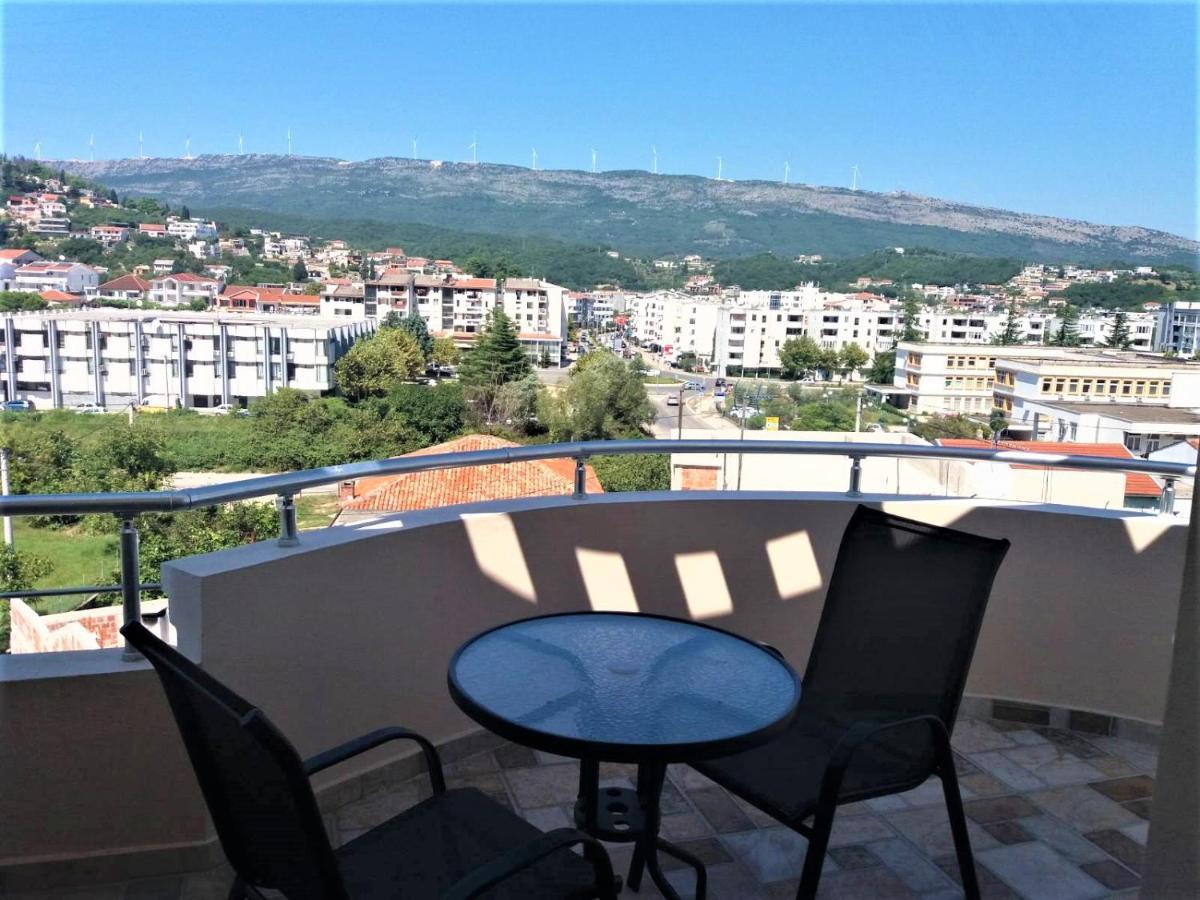 Apartmants Elisa Ulcinj Exteriör bild