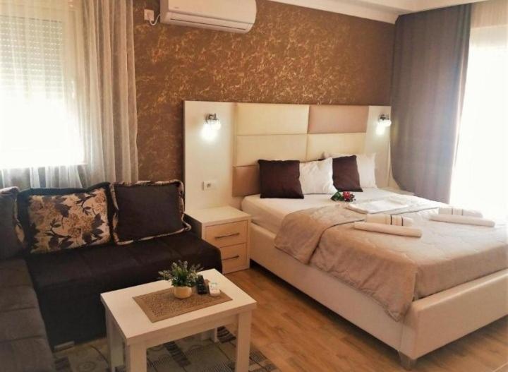 Apartmants Elisa Ulcinj Exteriör bild