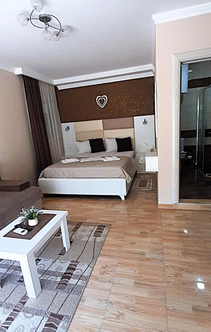 Apartmants Elisa Ulcinj Exteriör bild