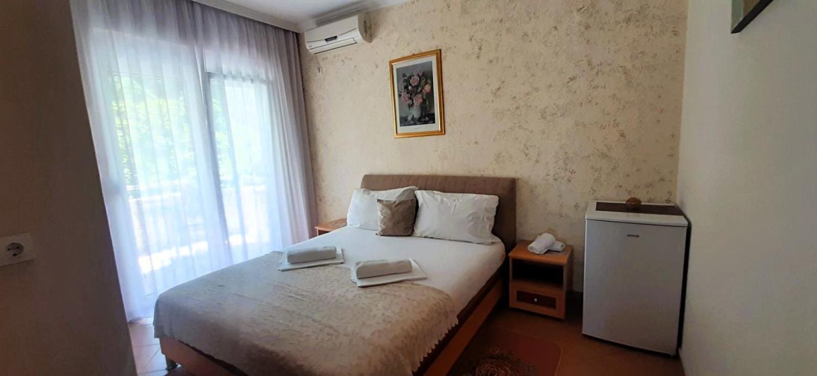 Apartmants Elisa Ulcinj Exteriör bild